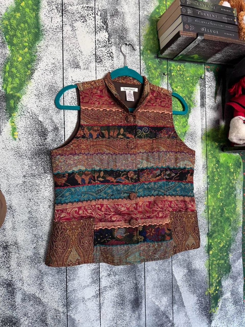 Vintage Travel Smith silk blend tapestry vest petite medium